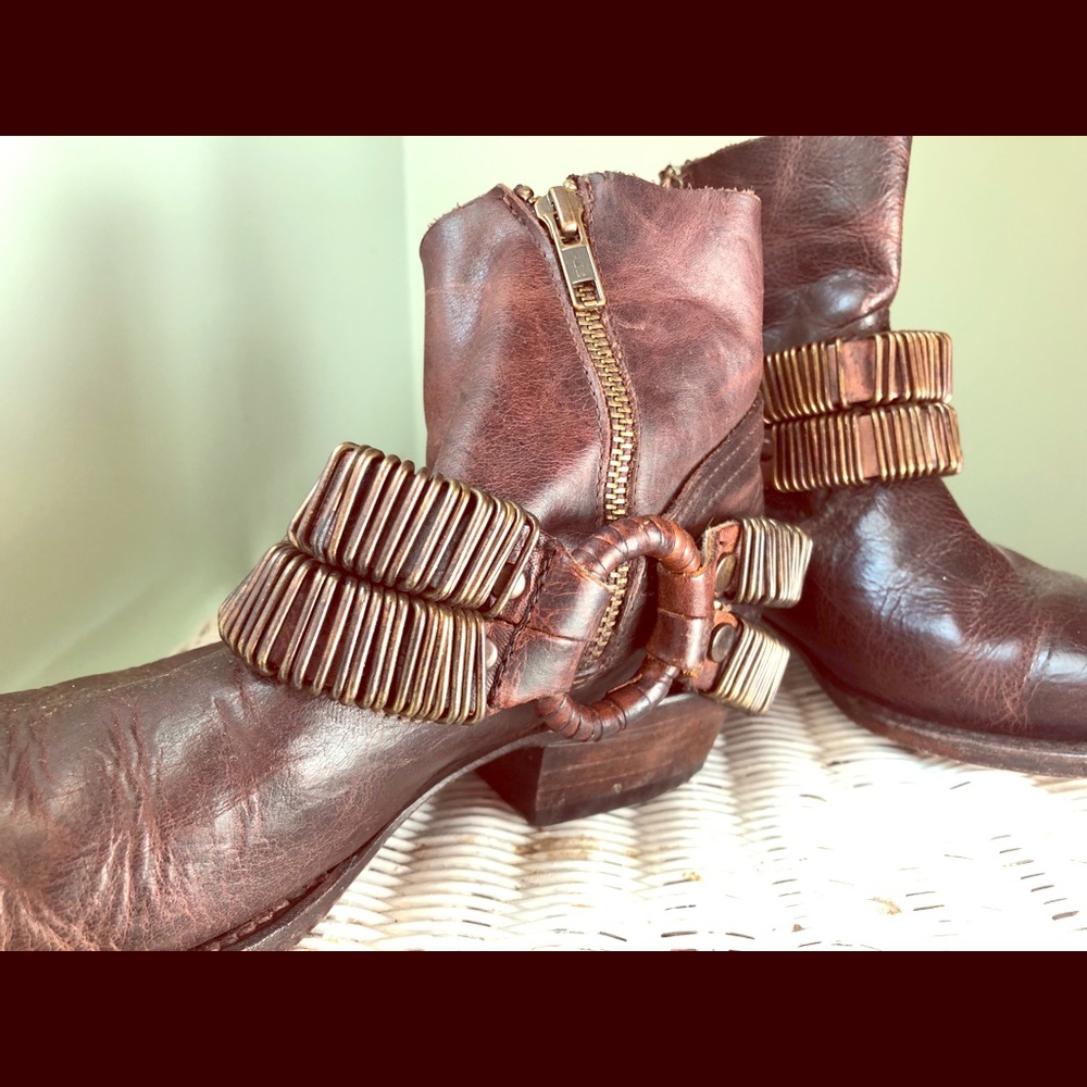 Free bird ankle boots